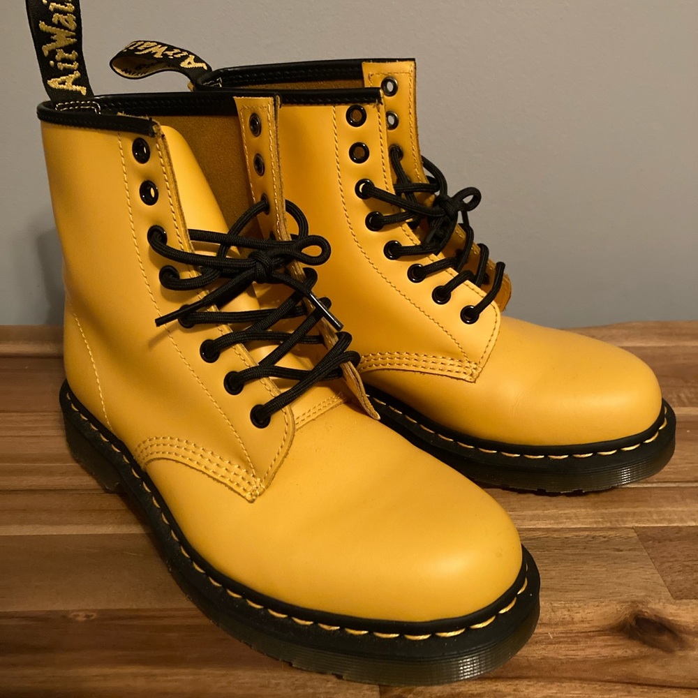 Doc Martens Boots 1460 Yellow